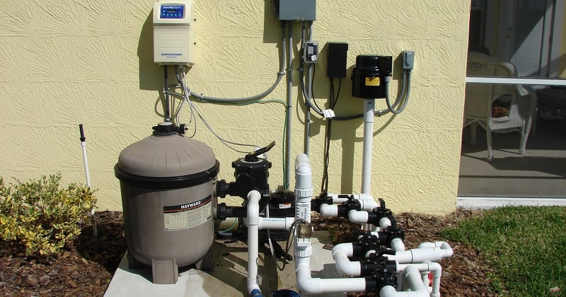 Air dans la pompe piscine : causes, solutions et comment purger l'air facilement