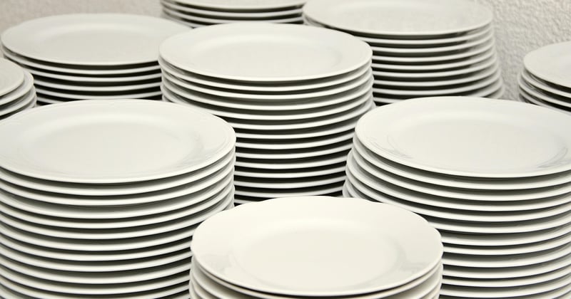 Porcelaine au lave vaisselle : ce qu’il faut savoir pour éviter les dégâts