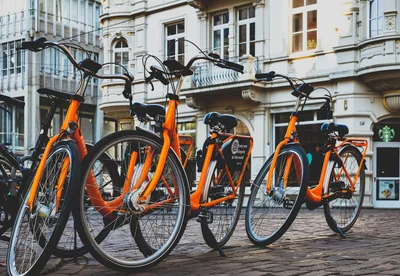 Location ou achat d'outils : quelle solution est rentable en 2026 ?